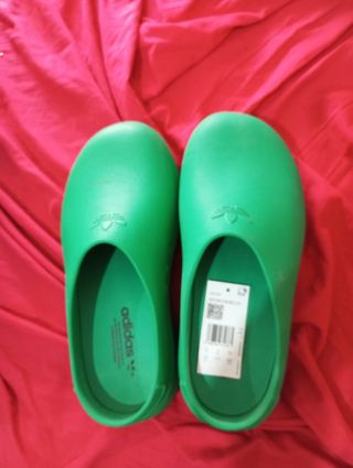 Zuecos Adidas Verdes
