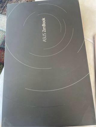 ASUS ZenBook 13 (SE VENDE PARA ARREGLAR)