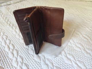 Billetera Larga vintage en auténtica piel.