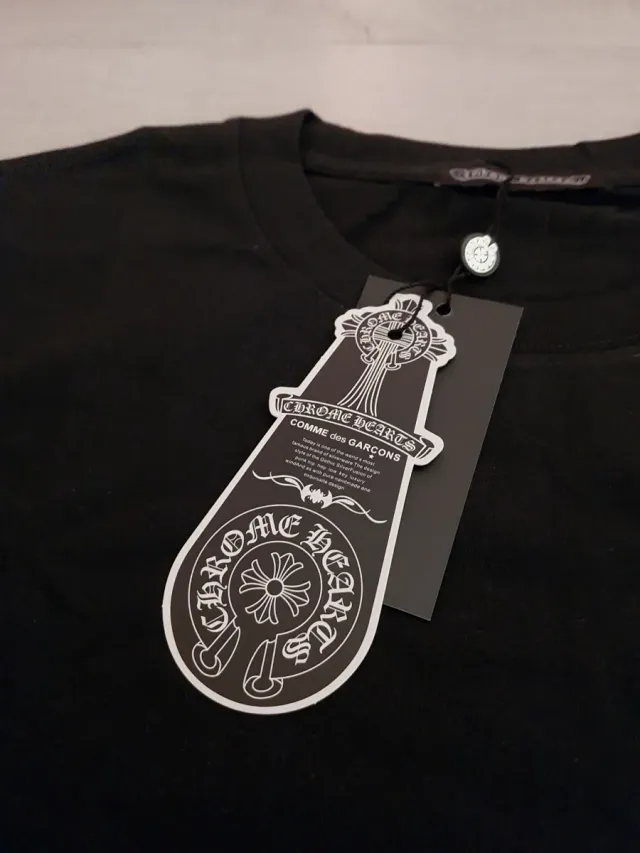 Camiseta Negra Chrome Hearts