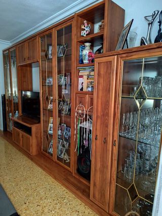 Mueble Salón Vitrina Madera y Cristal