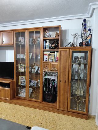 Mueble Salón Vitrina Madera y Cristal