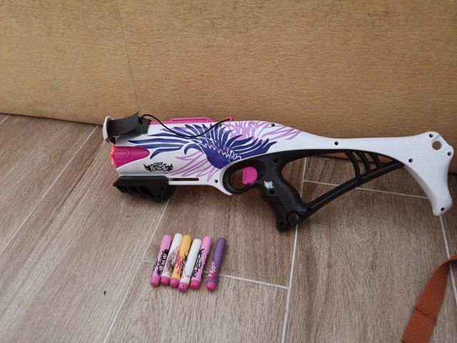 Nerf Rebelle + 7 dardos
