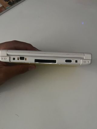 Nintendo 3DS XL Pikachu