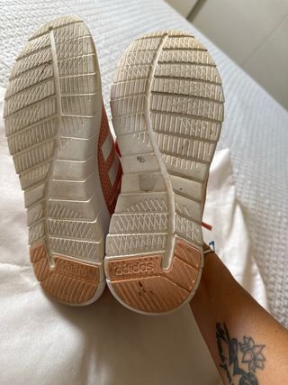 Zapatillas Adidas color salmón