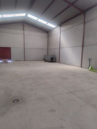 Alquilo nave industrial
