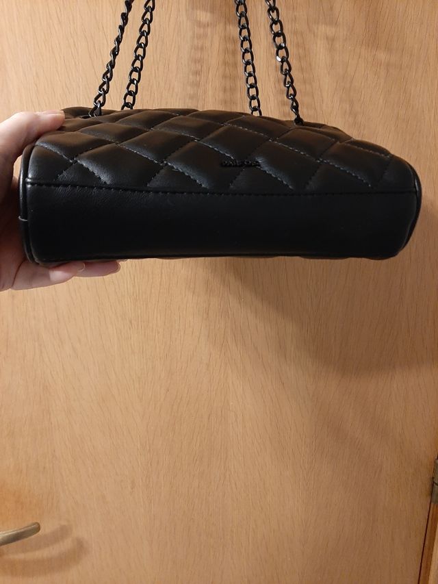 Bolso Parfois negro acolchado