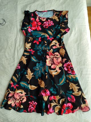 Vestido floral negro talla S