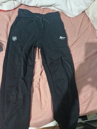 Sudaderas y Pantalones
