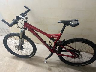 Bicicleta de Montaña Specialized Roja