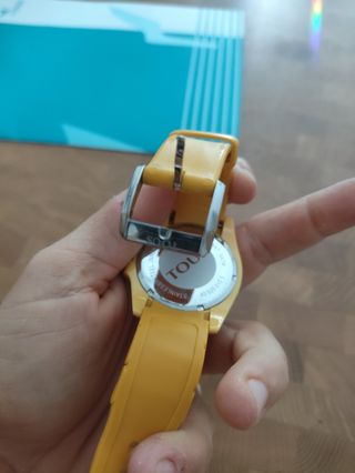 Reloj Tous Amarillo y Plateado