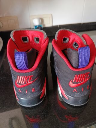 Nike Air Jordan Zapatillas Negras y Rojas