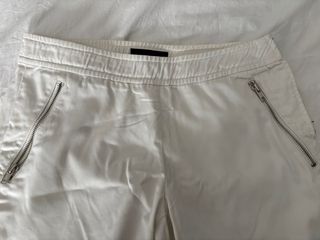 Pantalón blanco talla 36 con cremalleras