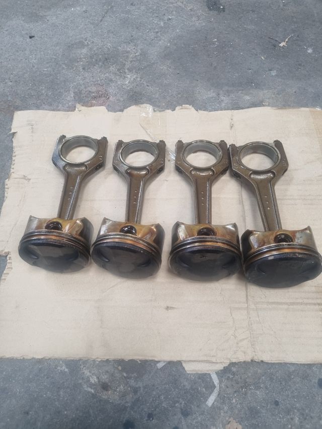 Pistones BMW N42B18A E46