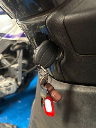 Clausor cerraduras Beverly 300 Piaggio 