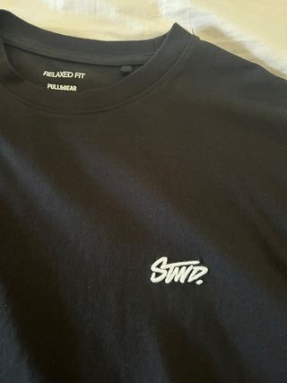 Camiseta negra Pull&Bear STWD sin estrenar