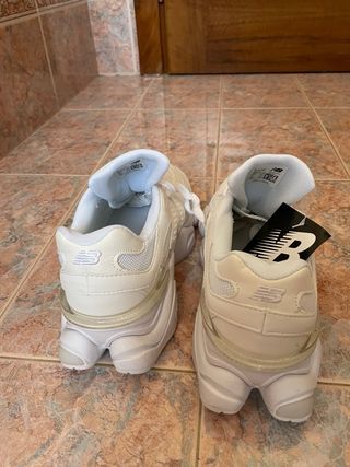 New Balance 9060 Bianche Taglia 42