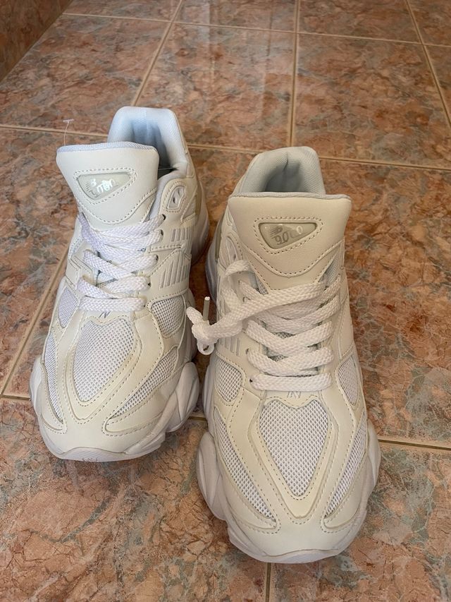 New Balance 9060 Bianche Taglia 42