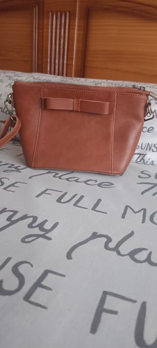 Bolso de mano marrón