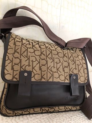Bolso bandolera Calvin Klein beige y marrón