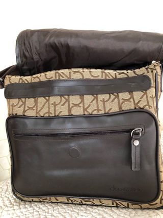 Bolso bandolera Calvin Klein beige y marrón