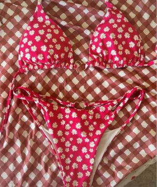 Bikini fucsia flores talla M