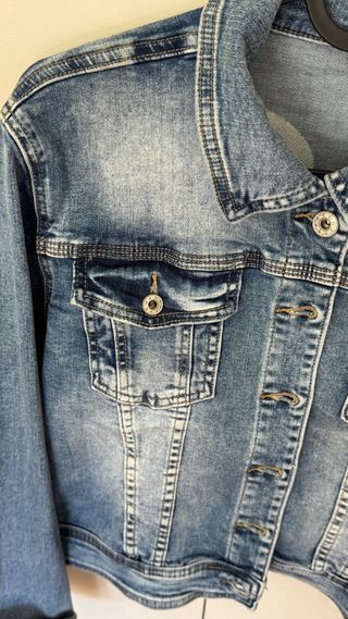 Cazadora tejana con alas