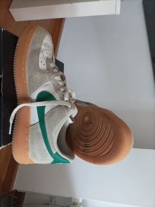 Nike Air Force 1 Talla 42 Beige/Verde
