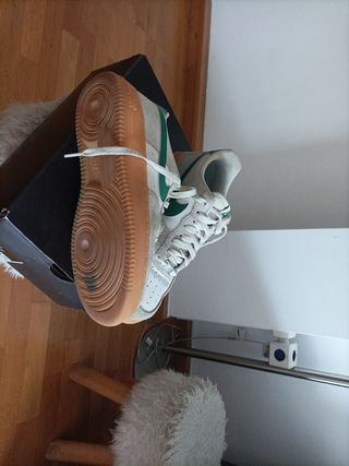 Nike Air Force 1 Talla 42 Beige/Verde