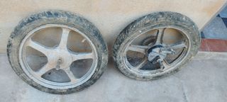 Ruedas Derbi Variant