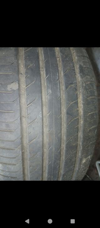 Neumáticos 215/55R16
