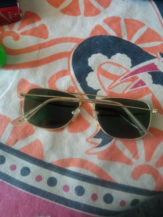 Gafas de sol Ray-Ban doradas