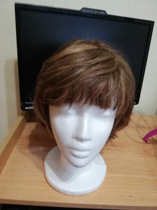 Peluca mujer castaña, solo un uso