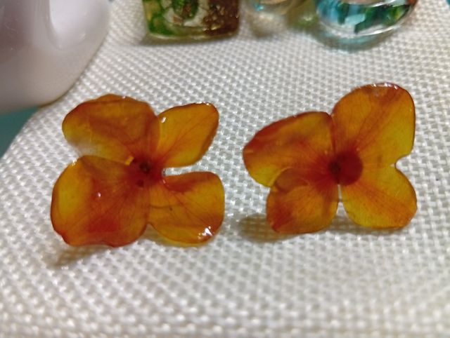 Pendientes Flor Natural Resina Naranja