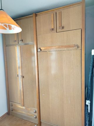 Mueble compacto literas y armario