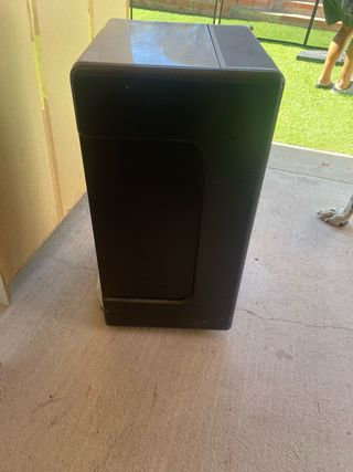 Calefactor de gas negro y plateado