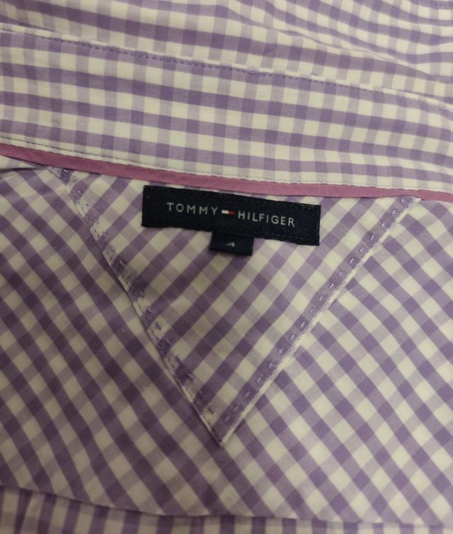 Blusa Tommy Hilfiger cuadros morados Talla S