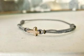 Pulsera Cruz Plata y Gris