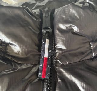 Abrigo Tommy Jeans Negro Metalizado Mujer