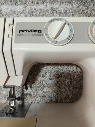Máquina de coser Privileg Super Nutzstich