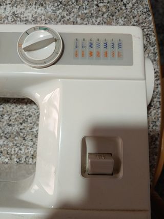 Máquina de coser Privileg Super Nutzstich