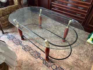 Mesa de centro ovalada de cristal y metal