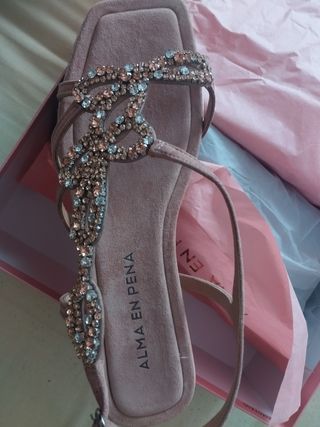 Sandalias ALMA EN PENA.