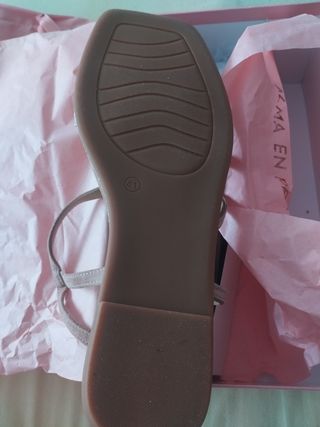 Sandalias ALMA EN PENA.