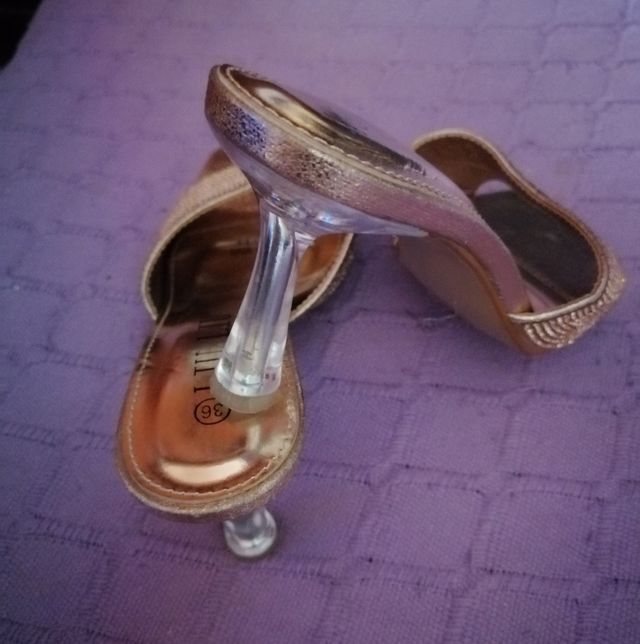 Sandalias Liu Liu Talla 36 Doradas/Plateadas