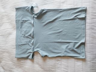 Camiseta azul cuello barco sin estrenar 