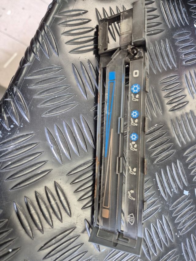 Painel Ar Condicionado VW Golf 2