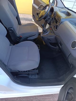 Peugeot Partner 2013