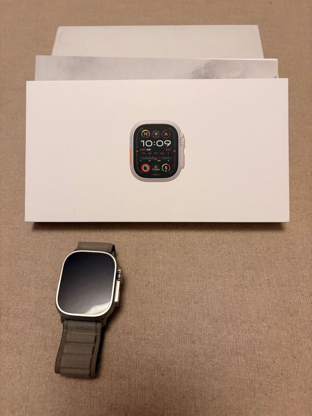 Apple Watch Ultra 2 49mm Titanio