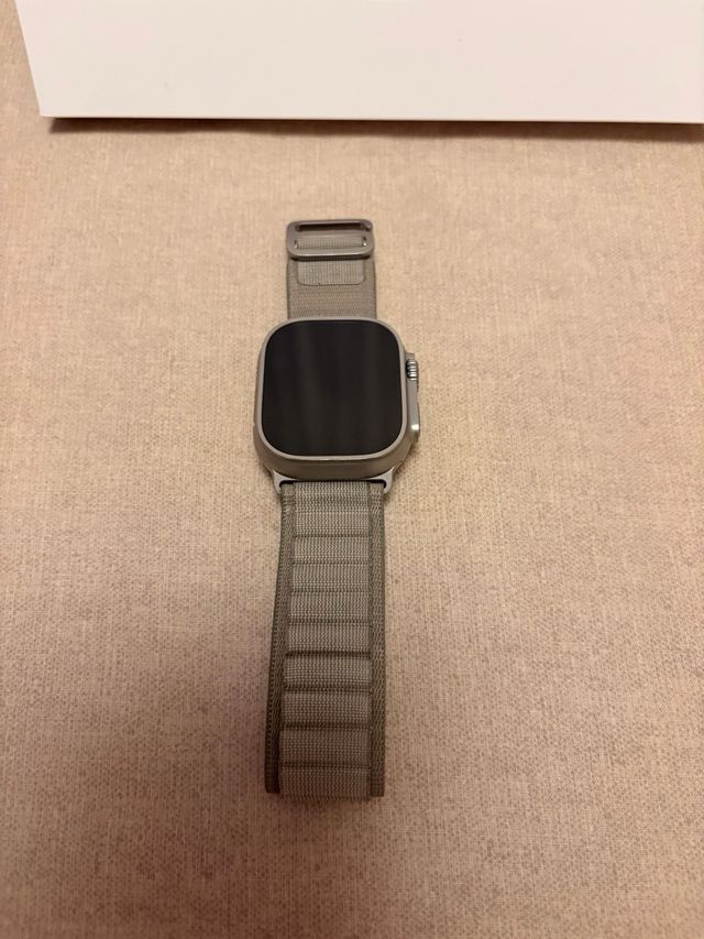 Apple Watch Ultra 2 49mm Titanio